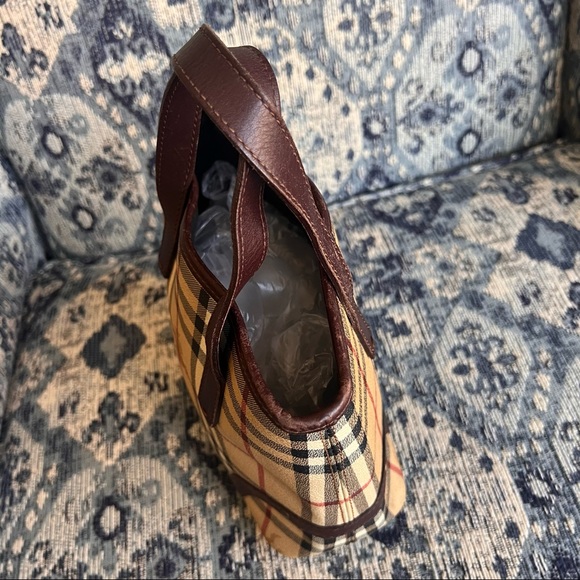 Burberry Mini Bucket Bag - Picture 10 of 14